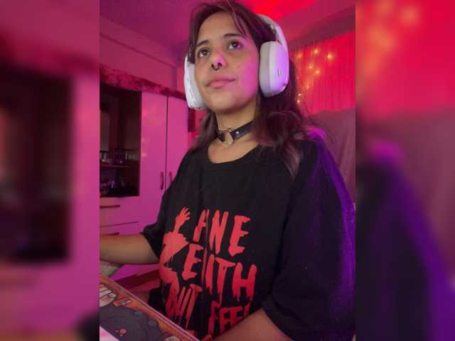 Anisahade29, en vivo ahora en BongaCams