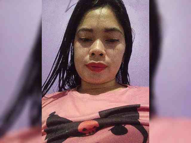 Asianpinay4ulove webcam
