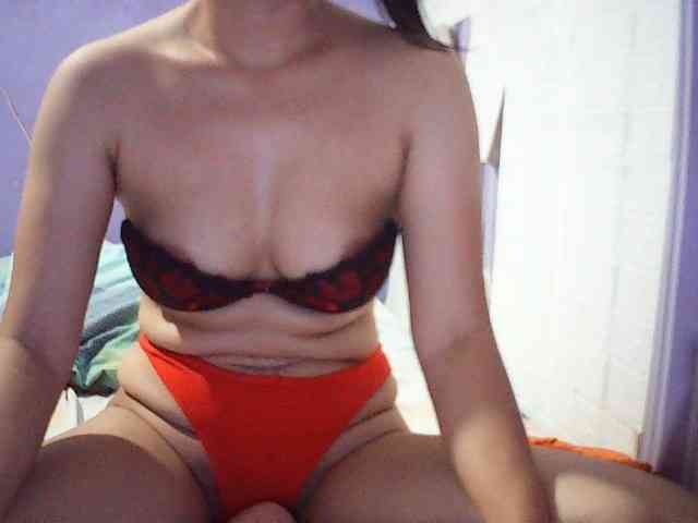 Asianpinay4ulove webcam