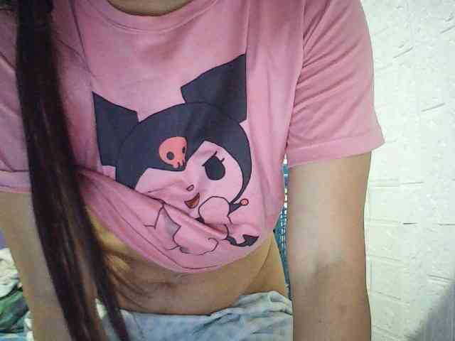 Asianpinay4ulove webcam