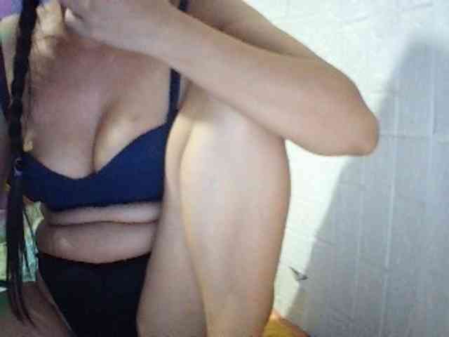Asianpinay4ulove webcam