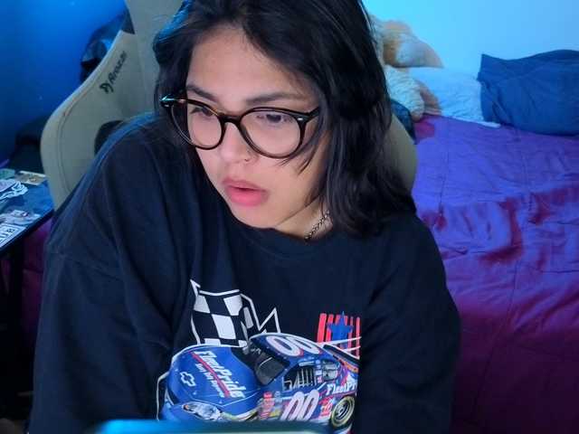 Miacanelaxo live cam on BongaCams