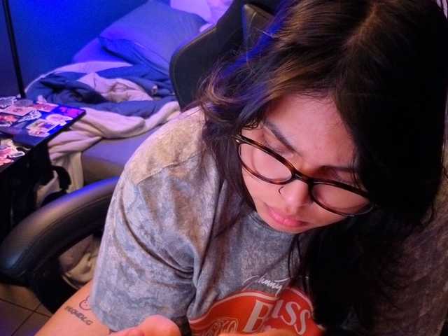 Miacanelaxo — live female cam