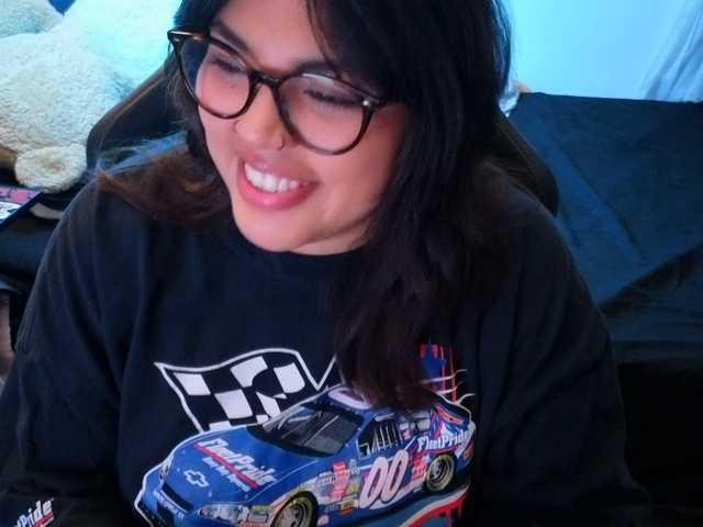 Miacanelaxo live cam preview