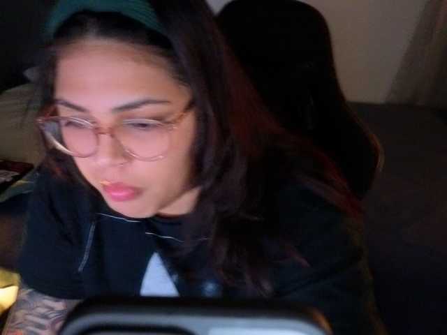 Miacanelaxo live cam on BongaCams