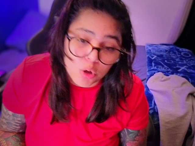 Miacanelaxo live cam on BongaCams