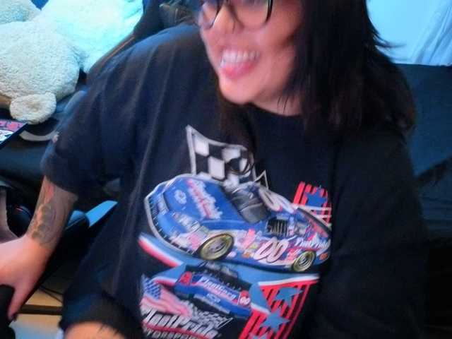 Miacanelaxo live cam preview