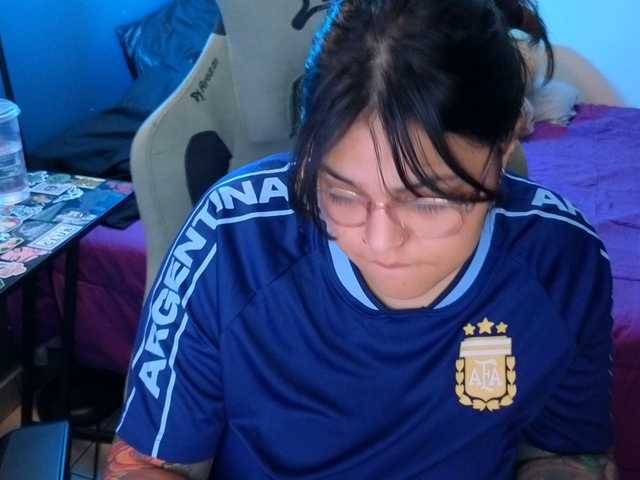 Miacanelaxo live cam on BongaCams