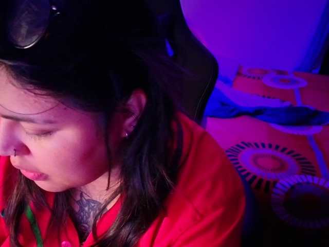 Miacanelaxo live cam preview