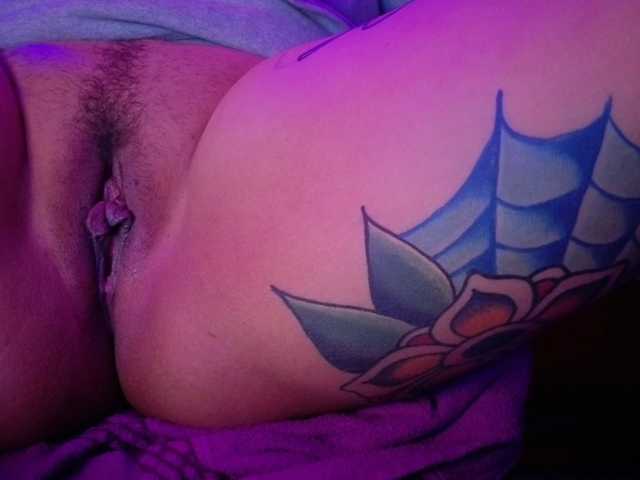 Miacanelaxo live cam preview