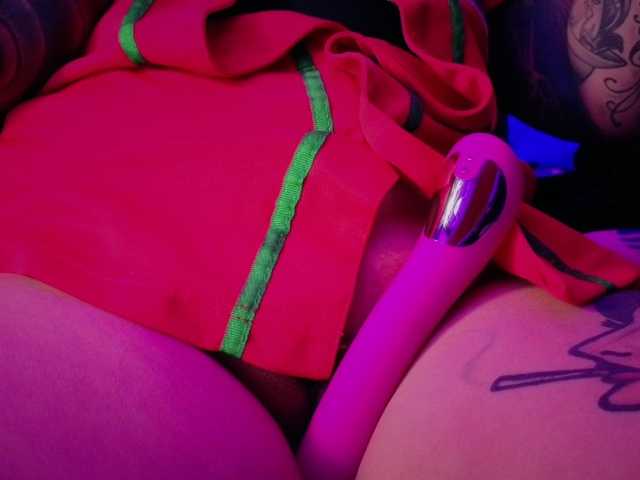 Miacanelaxo live cam on BongaCams