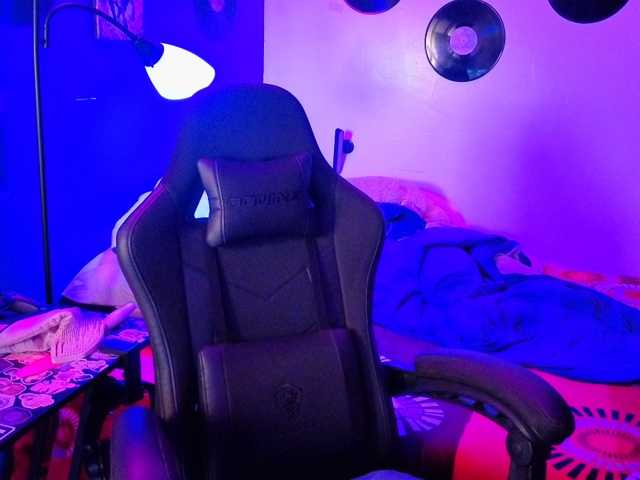 Miacanelaxo live cam preview