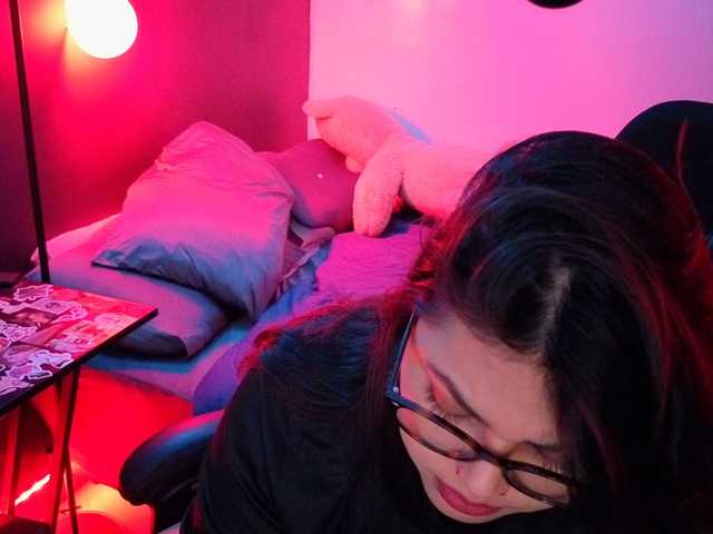 Miacanelaxo live cam on BongaCams