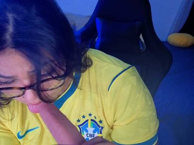 miacanelaxo live sex show