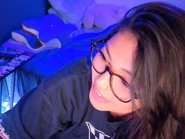 Miacanelaxo live webcam show