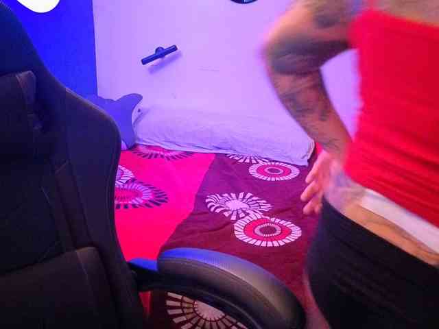 Miacanelaxo webcam