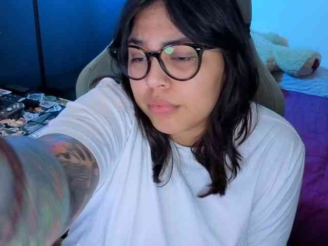 Miacanelaxo Live Webcam on BongaCams