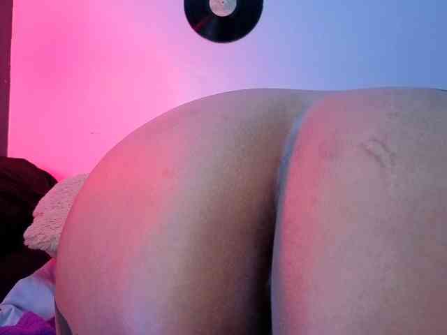 Miacanelaxo webcam