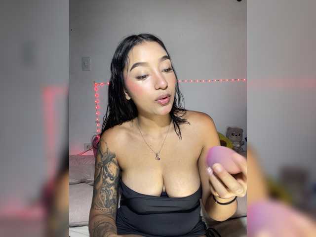 KelsiEvans live cam preview