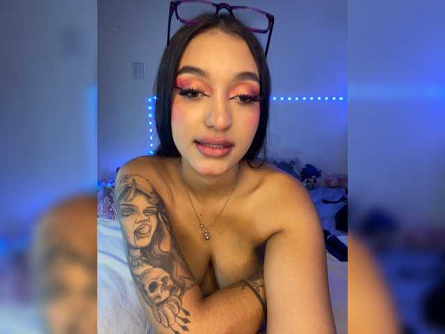 CarolSanz live cam on BongaCams