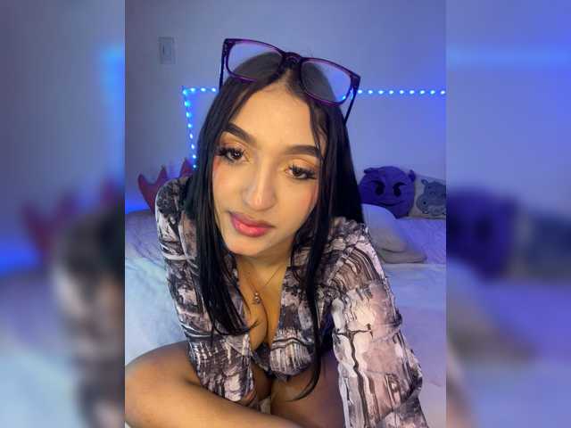 CarolSanz live cam on BongaCams