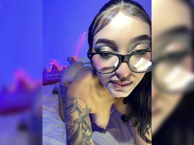 CarolSanz live cam on BongaCams