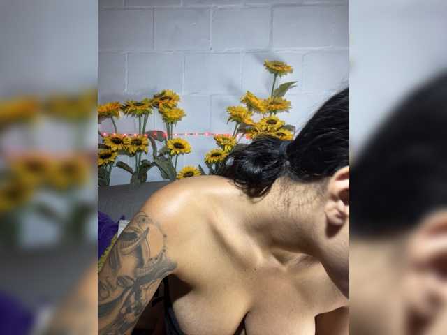 KelsiEvans live cam preview