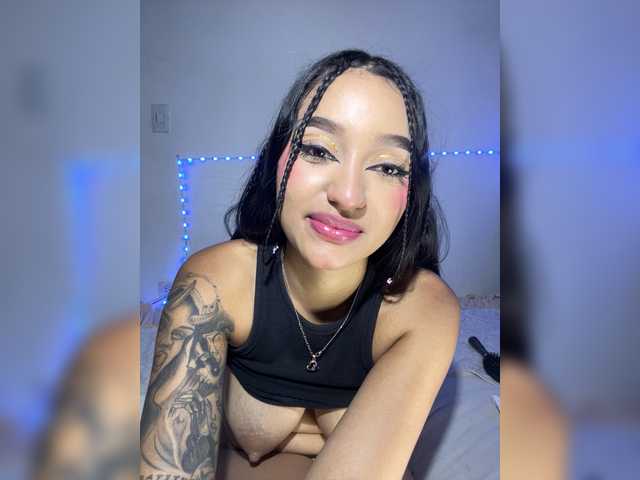 CarolSanz live cam on BongaCams