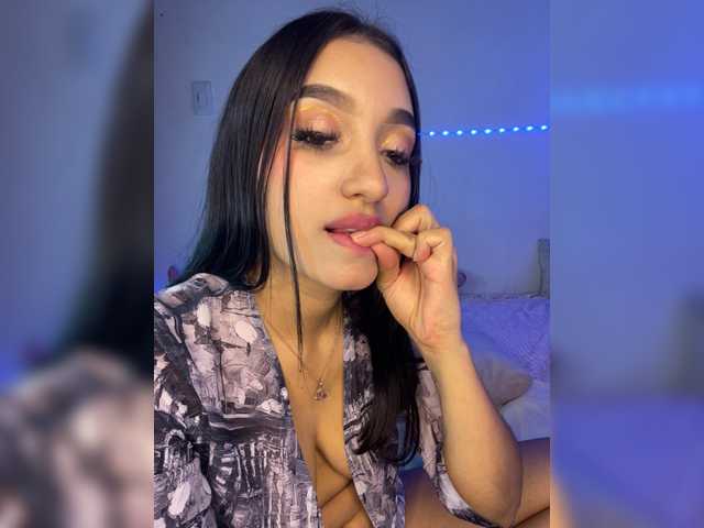 CarolSanz live cam on BongaCams