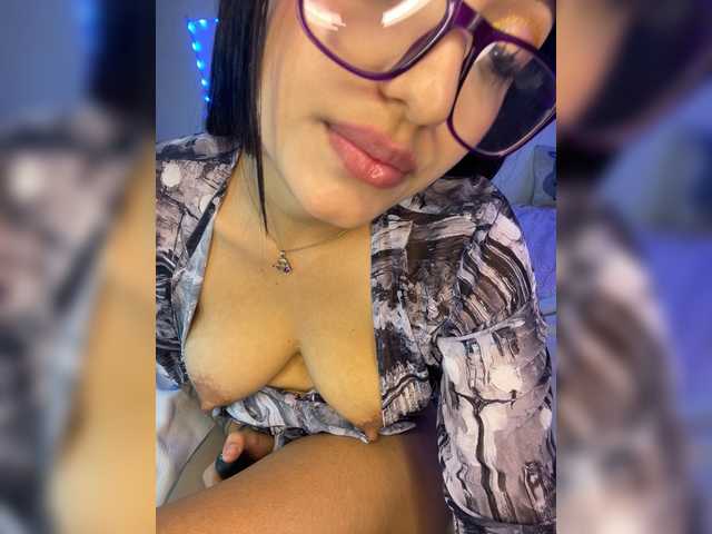 CarolSanz live cam on BongaCams