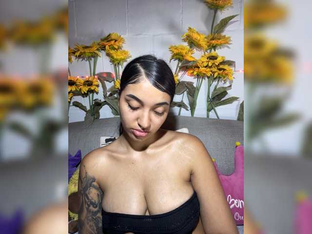 CarolSanz live cam on BongaCams