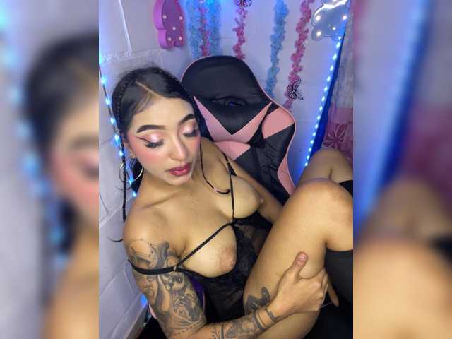 CarolSanz live cam on BongaCams