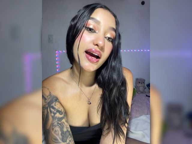 CarolSanz live cam on BongaCams