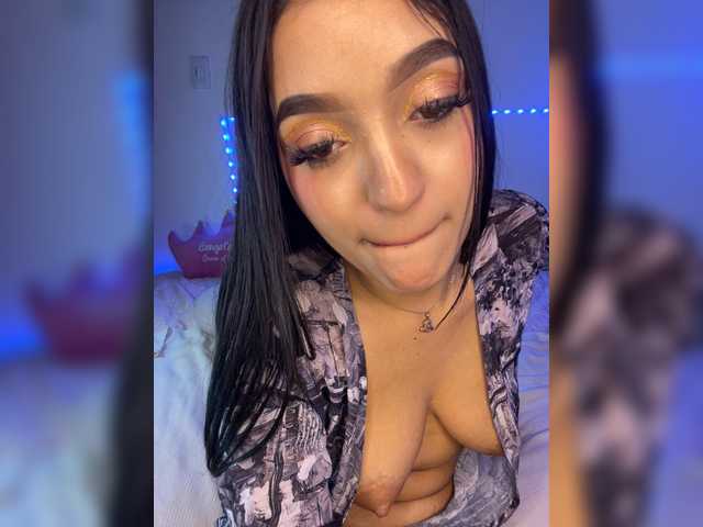 CarolSanz live cam on BongaCams