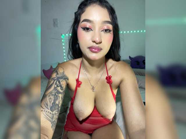 CarolSanz live cam on BongaCams