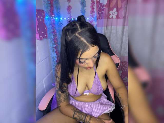 CarolSanz live cam on BongaCams