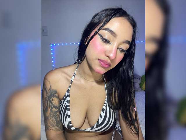 KelsiEvans live cam preview