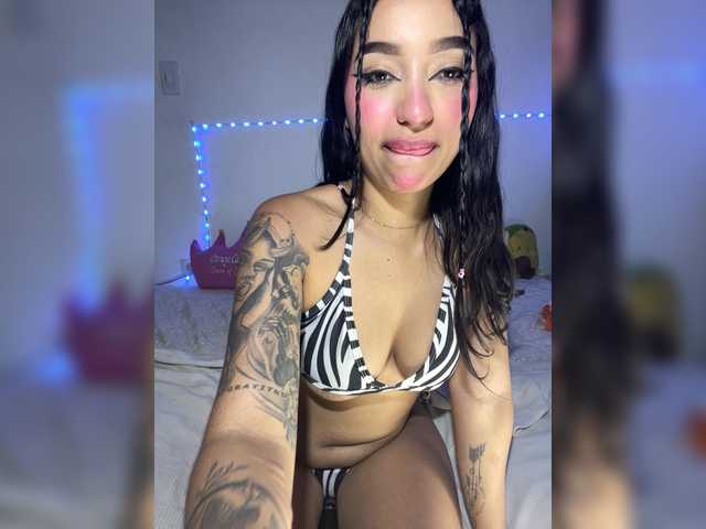 KelsiEvans live cam preview