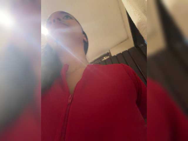 KelsiEvans live cam preview