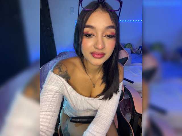 CarolSanz live cam on BongaCams
