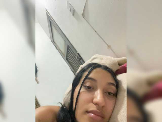 CarolSanz live cam on BongaCams