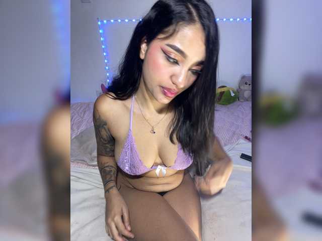 CarolSanz live cam on BongaCams