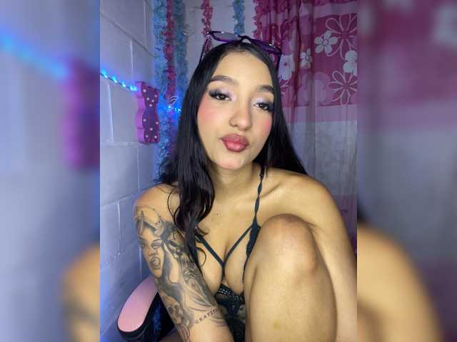 CarolSanz live cam on BongaCams