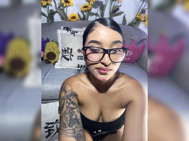 CarolSanz live cam on BongaCams