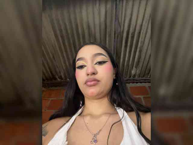 Kelsievans's cam show statistics and live stream