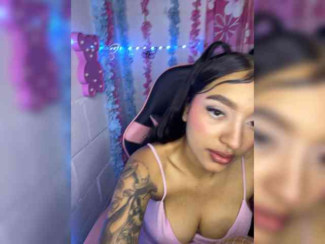 KelsiEvans webcam
