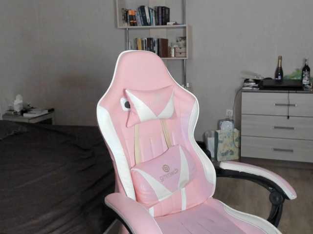 Sensetive-Mary live cam on BongaCams