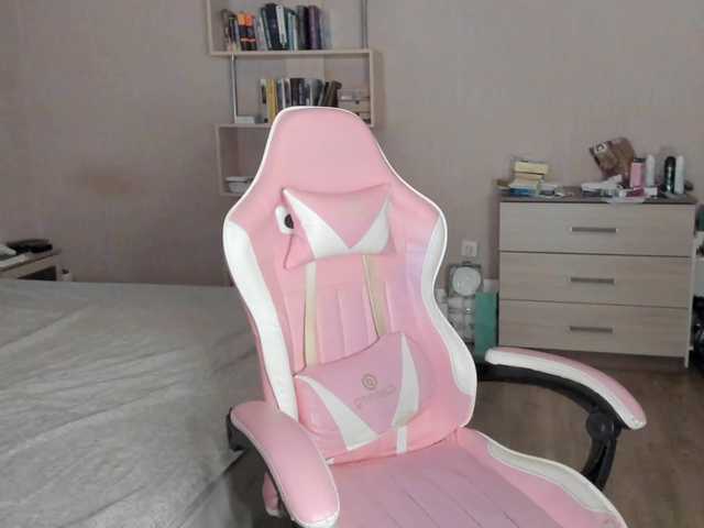 Sensetive-Mary live webcam show