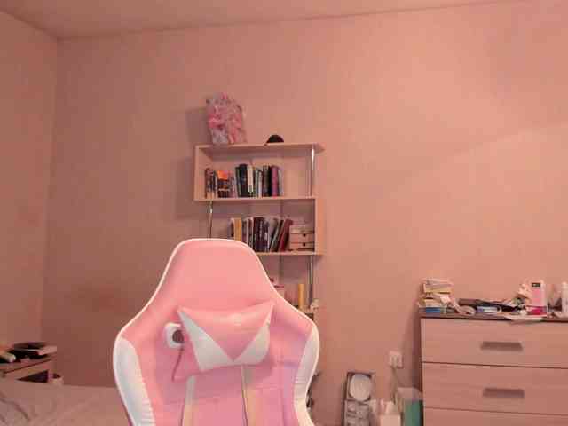 Mary-Cherry webcam