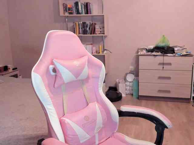 Mary-Cherry webcam